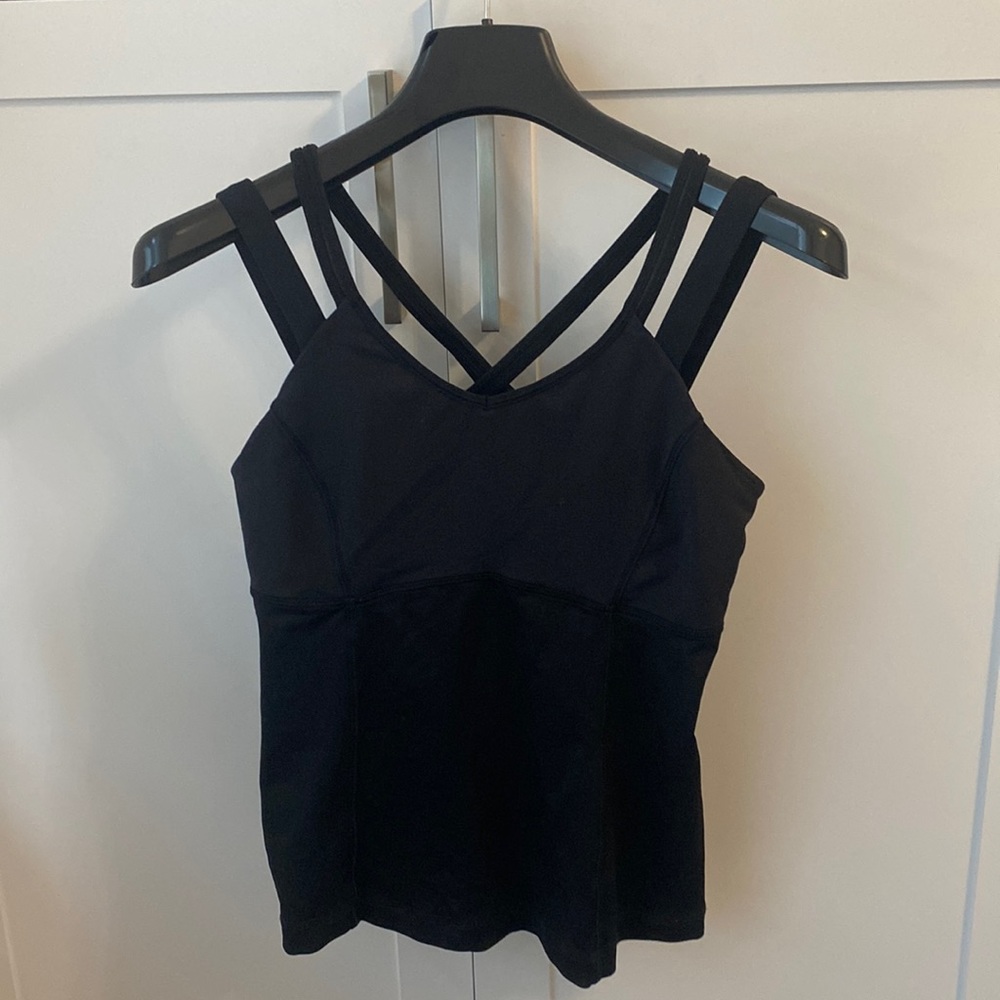 Lululemon work out top with built in bra